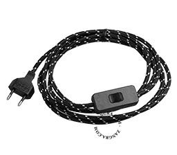 Textilkabel mit Stecker und Schalter - schwarze und weiß gepunktet