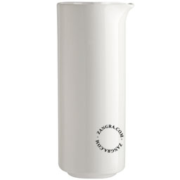 Karafka na wodę z białej porcelany kostnej.