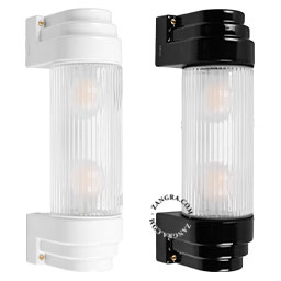 Art Deco badkamerlamp in porselein.