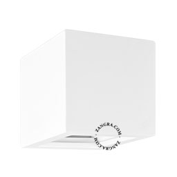 Cubic wall light in plaster to be painted.