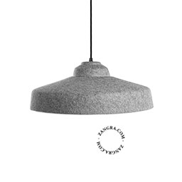 Acoustic pendant light in felt.