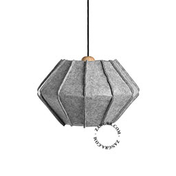 Acoustic pendant light in felt.