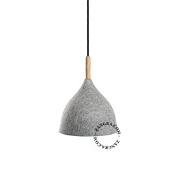 Acoustic lamp in felt.