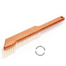 brush005_001_l-boeken-borstel-dust-book-brush-duster-brosse-livre