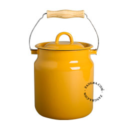 Small compost bin in mustard yellow enamel with wooden handle.