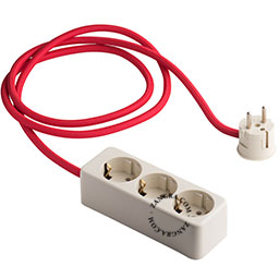 3-outlet bakelite power strip with textile cable.