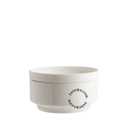 Bowl in white bone china.