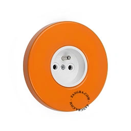 Produkt orangefarbene Steckdose Foto