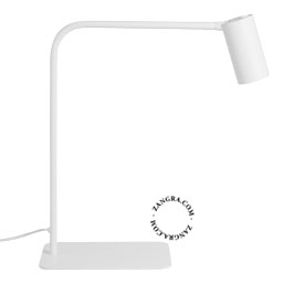 Witte tafellamp of bureaulamp met kantelabare kop.