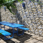 Table de jardin en acier.