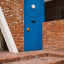 Blauwe, ronde lamp.