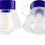 Niebieska lampa porcelanowa z kloszem.
