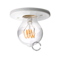 Lampada in porcellana bianca.