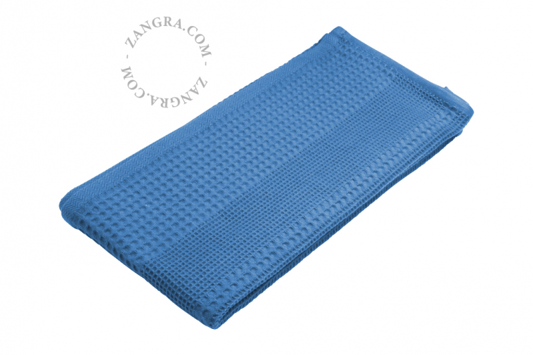 Honeycomb towel light blue