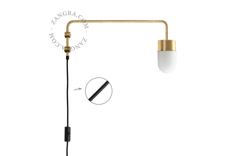 Schwenkbare Wandleuchte Messing