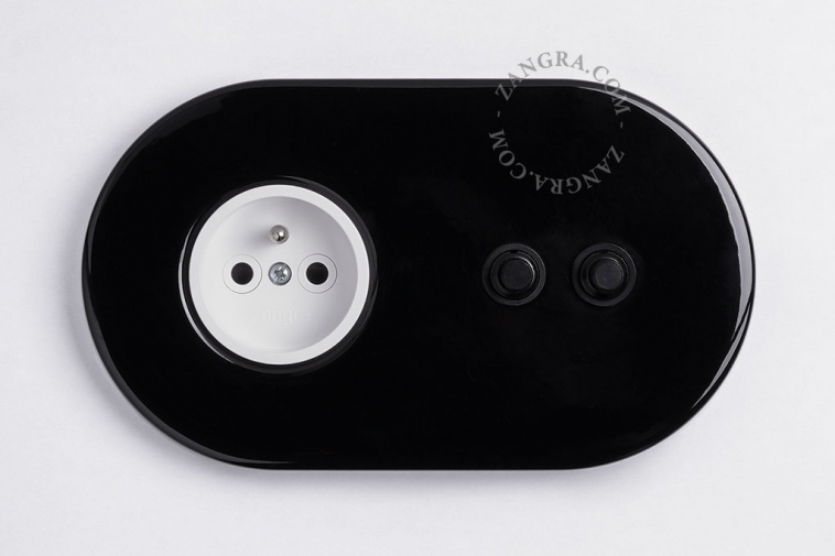 prise et interrupteur noire avec double bouton-poussoir en laiton noir - encastrable facilement