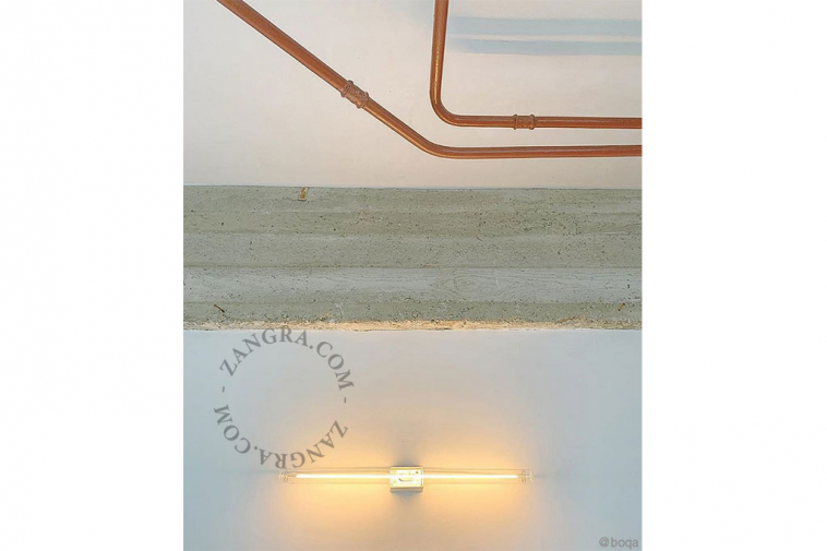 Lampe S14d Linestra blanche avec ampoule tubulaire transparente.