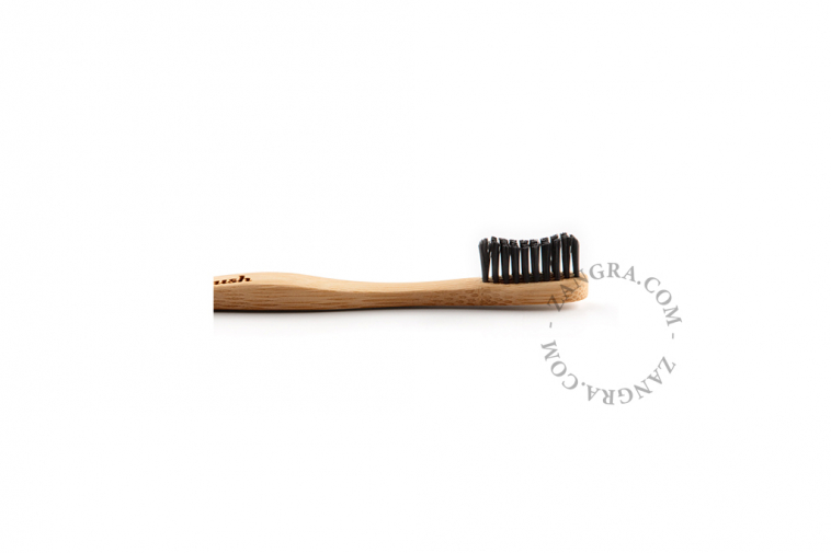 toothbrush-bamboo-eco-humble-brush