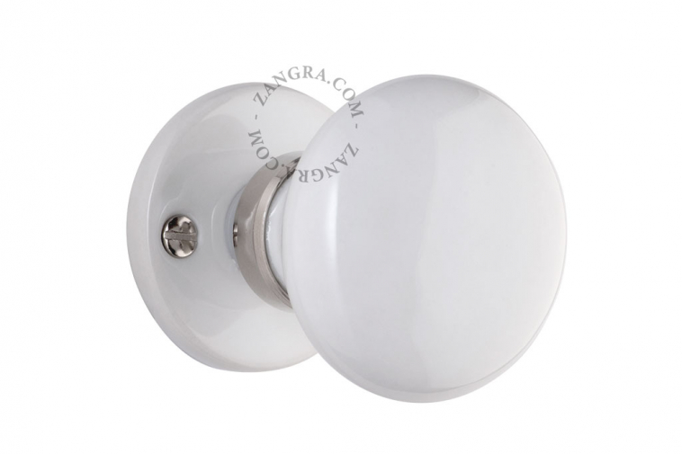 Doorknob in white porcelain.