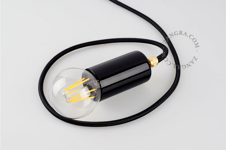 metal-lighting-socket-black
