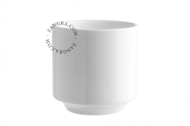 Espresso cup in bone china.