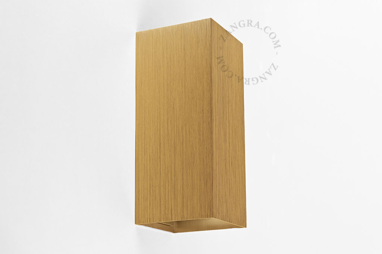 Lampe murale moderne bidirectionnelle dorée.