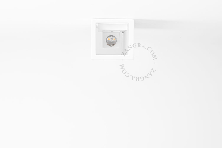 Up&down paintable plaster wall light.