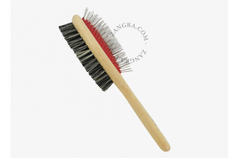 toilettage-chien-double-redecker-brosse-face-bois