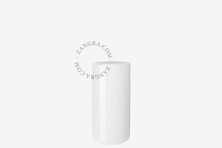 Porte-brosse de toilette en porcelaine blanche.