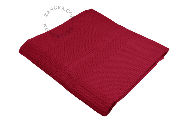 honeycomb-towel-burgundy-cotton