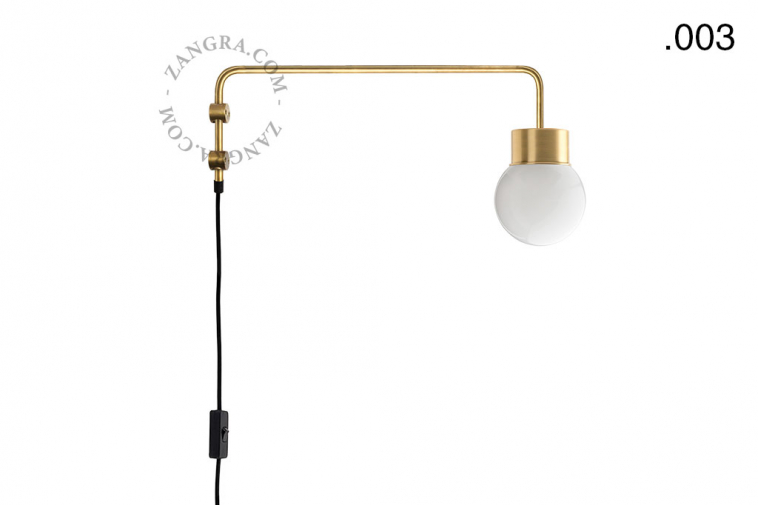 Schwenkbare Wandleuchte Messing