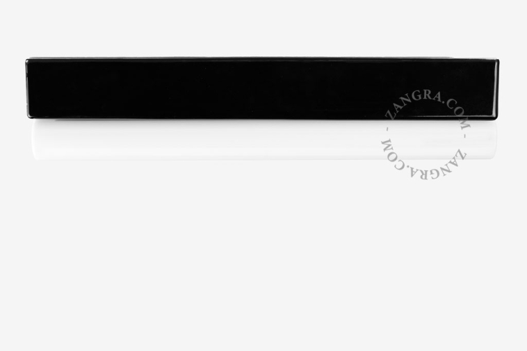 Lampe S14d en porcelaine noire.