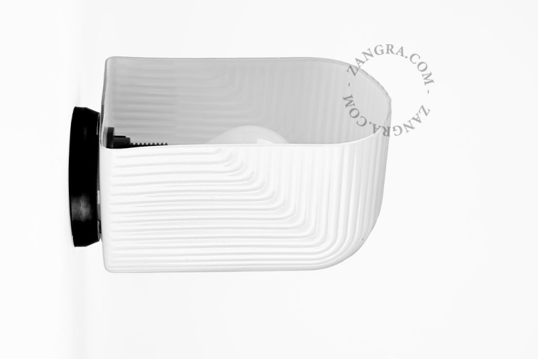 Candeeiro de parede Art Deco em vidro.