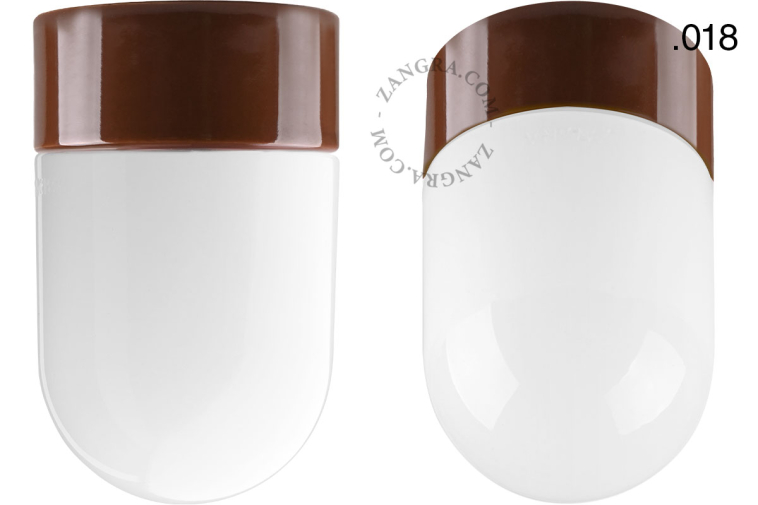 Lampe ronde en porcelaine marron.