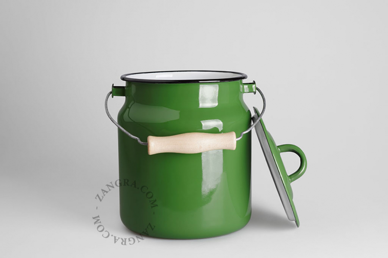 Small compost bin in green enamel
