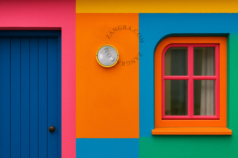 Lampe hublot jaune pour l'extérieur.