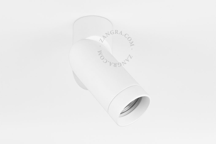 Spot LED orientable.