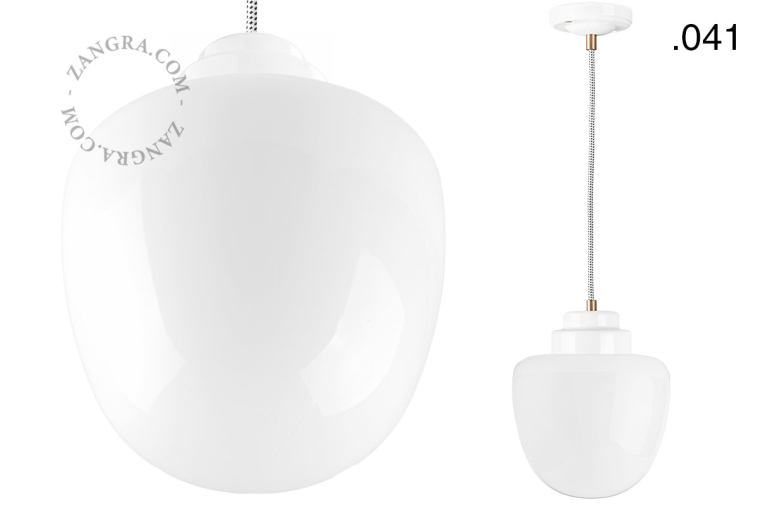 Art Deco-pendellampe i hvidt porcelæn.