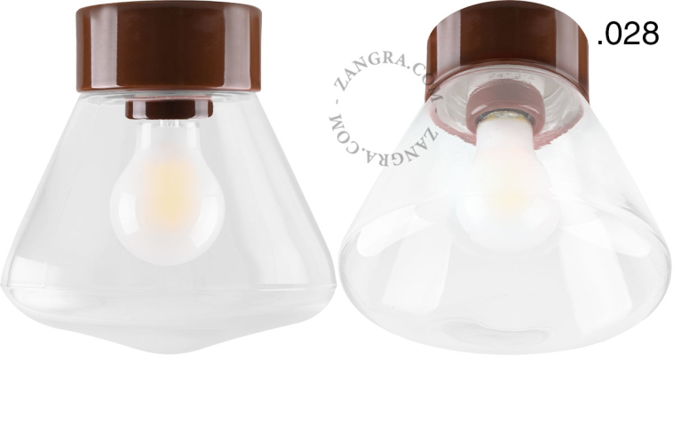Lampe ronde en porcelaine marron.