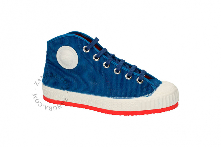 Retro blue corduroy sneakers