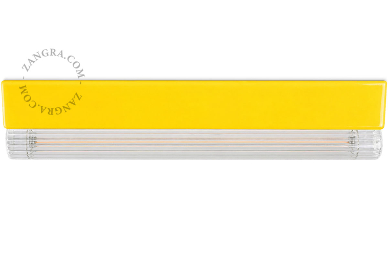 Lampe S14d aus gelbem Porzellan.