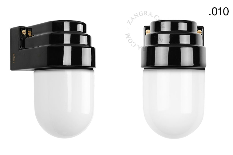 Art Deco sort porcelæn væglampe.