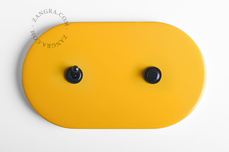 gelber Schalter - Zwei-Wege-Schalter oder einfacher schwarzer Kippschalter und Druckschalter