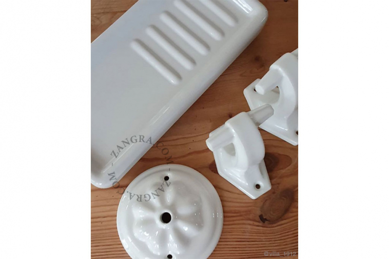 wall mounted white ceramic soap dish