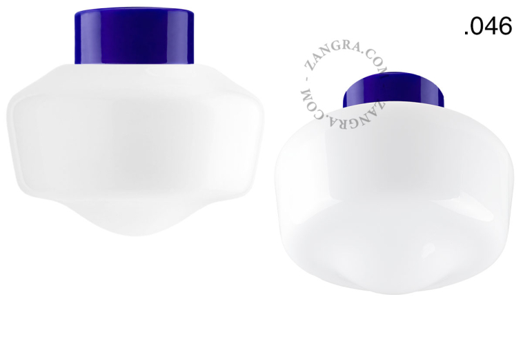 Blauwe, porseleinen lamp.