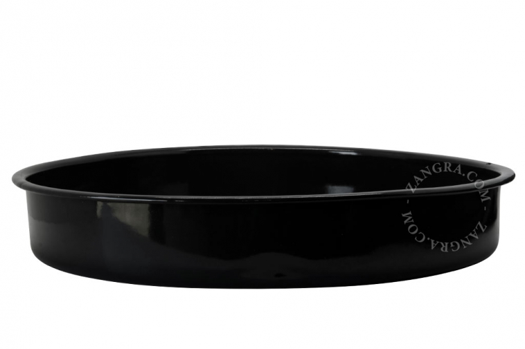 Black enamel tray with rim.