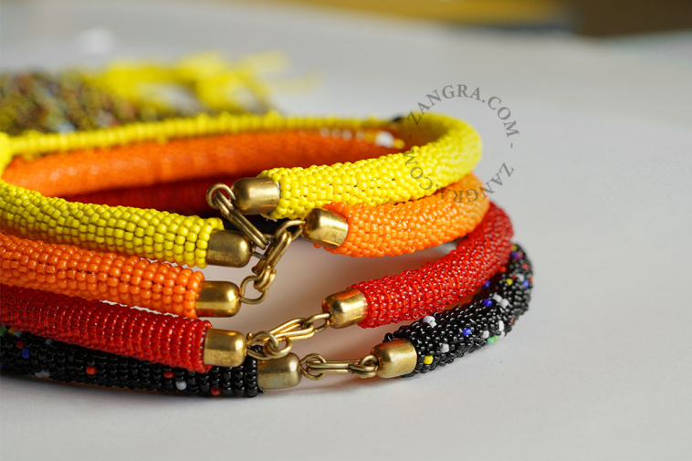 fairtrade-bead-necklace-glass-yellow-ethnic-multicolor