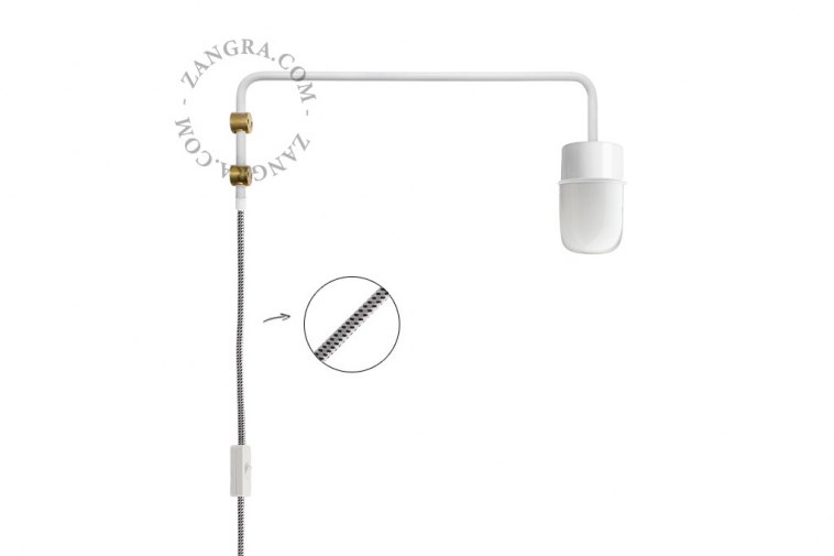 Schwenkbare Wandleuchte aus Metall weiss