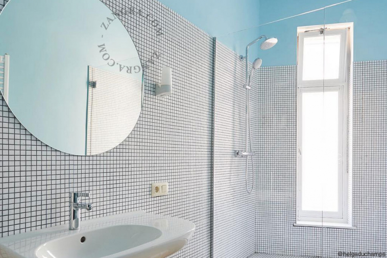 light-waterproof-porcelain-bathroom-lighting-wall-scone-white