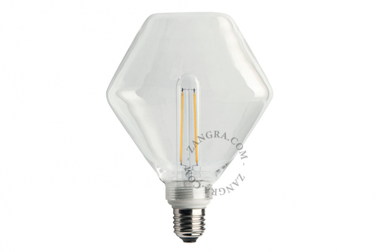 Diamond-shaped light bulb